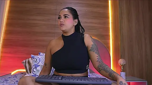 alexaa walker online show from 04/07/26, 11:54