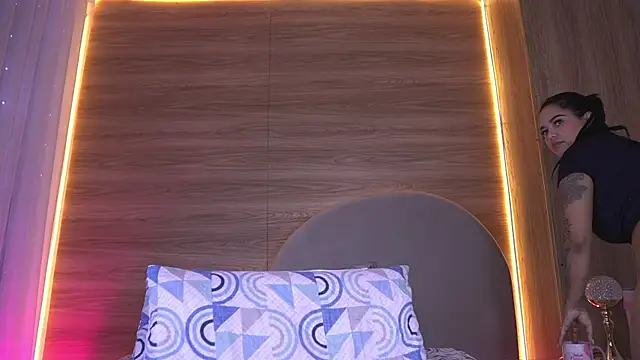 alexaa walker online show from 05/20/26, 12:00