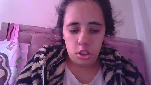 annarose19 online show from 02/05/26, 08:35