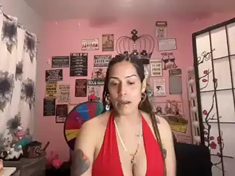 Snapshot of latinacubana chatting on 01/22/25, 06:42 latinacubana online show from 01/22/25, 06:42