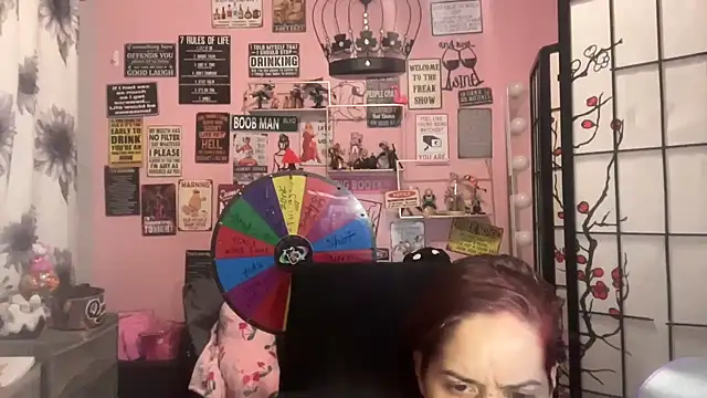 Snapshot of latinacubana chatting on 02/21/25, 11:01 latinacubana online show from 02/21/25, 11:01