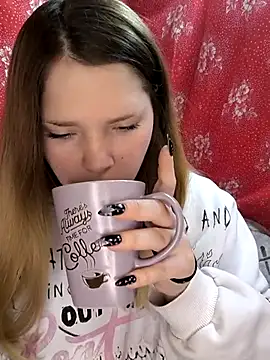 Zuli Kiska online show from 03/15/26, 07:53