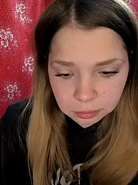 Snapshot of Zuli_Kiska chatting on 04/23/26, 10:36 Zuli Kiska online show from 04/23/26, 10:36