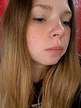 Snapshot of Zuli_Kiska chatting on 04/28/26, 05:34 Zuli Kiska online show from 04/28/26, 05:34