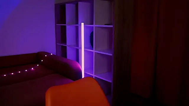 ItsAlisia online show from 10/05/25, 05:39