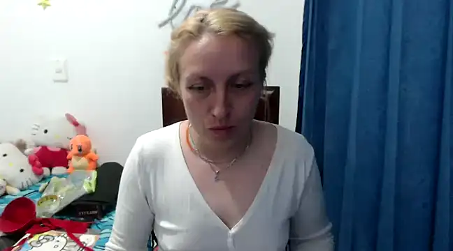 kittykalor09 online show from 12/09/24, 02:45