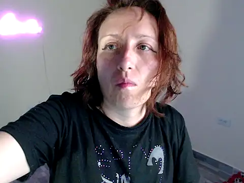 kittykalor09 online show from 04/12/26, 10:37