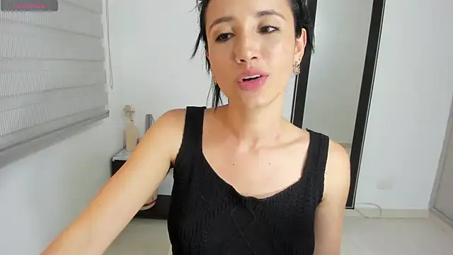  arianna hot22 online show from 10/09/25, 12:30