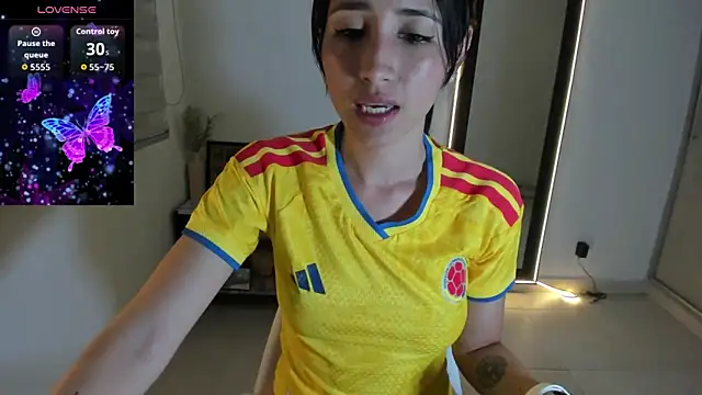  arianna hot22 online show from 06/18/26, 01:39