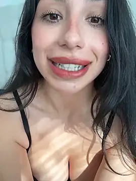 LoveLillyy online show from 02/07/25, 07:27