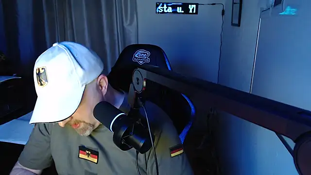 DerPornoPete online show from 12/21/24, 10:30