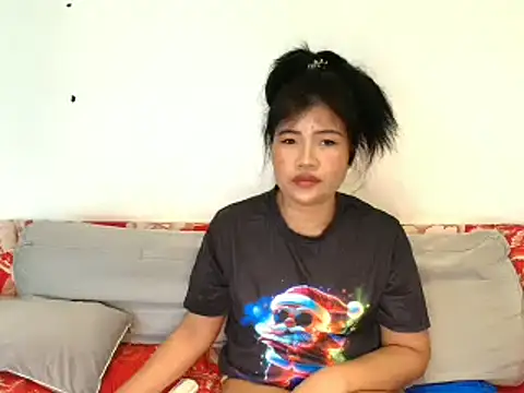 Snapshot of jhon_gade chatting on 11/22/25, 02:21 jhon gade online show from 11/22/25, 02:21