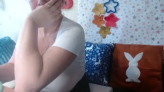 QueenLana online show from 12/14/25, 09:58