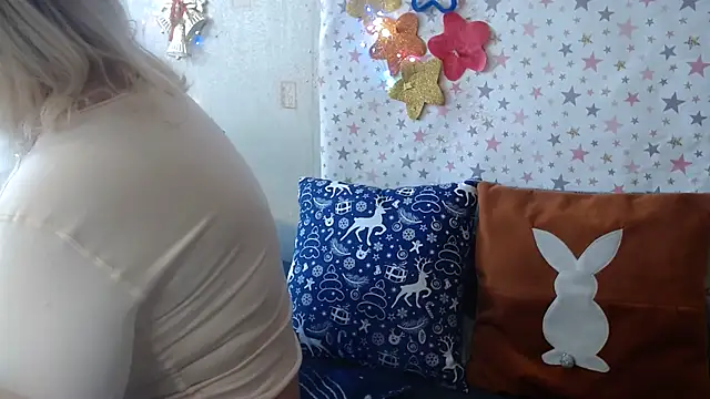 QueenLana online show from 02/04/26, 09:15