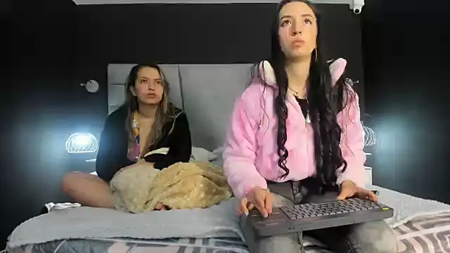 danaythamara1 online show from 02/22/25, 09:15