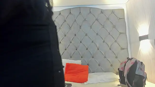 danaythamara1 online show from 03/14/25, 11:43