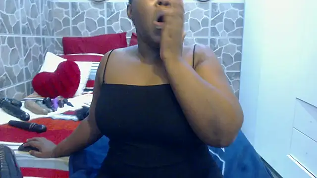 THREEHOLESPLEASURE99 online show from 02/26/25, 06:26