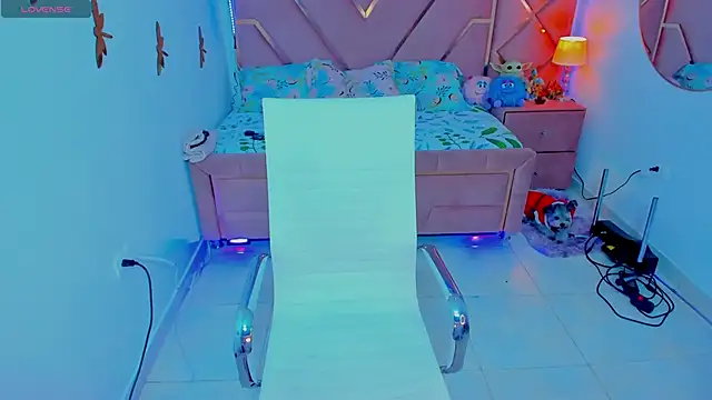 Snapshot of natalia-888 chatting on 12/24/24, 05:23 natalia-888 online show from 12/24/24, 05:23