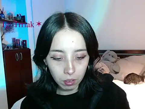 babyluna 8 8 online show from 04/22/26, 11:17