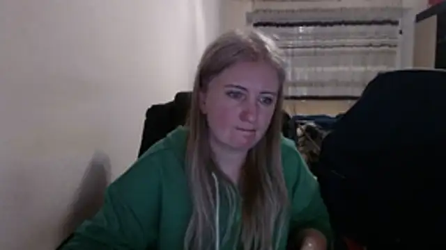 Snapshot of PeterAndJen chatting on 03/24/26, 07:08 PeterAndJen online show from 03/24/26, 07:08