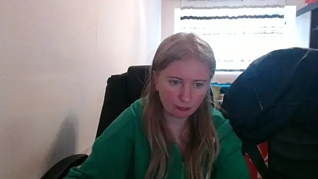 Snapshot of PeterAndJen chatting on 03/25/26, 07:14 PeterAndJen online show from 03/25/26, 07:14