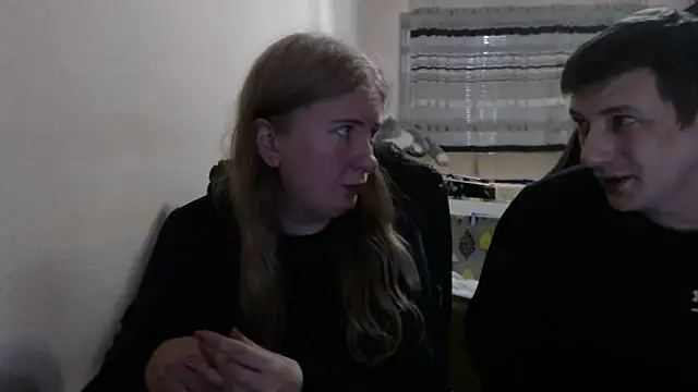 Snapshot of PeterAndJen chatting on 03/28/26, 08:41 PeterAndJen online show from 03/28/26, 08:41