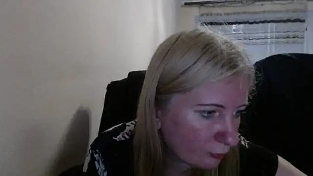 PeterAndJen online show from 05/31/26, 05:53