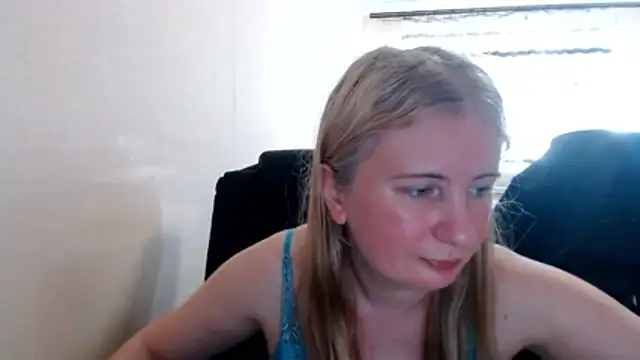 PeterAndJen online show from 06/22/26, 04:59