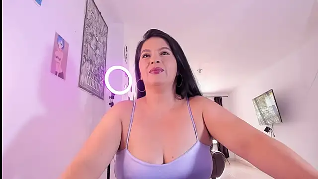 Snapshot of hornystepmommy chatting on 01/09/25, 08:33 hornystepmommy online show from 01/09/25, 08:33