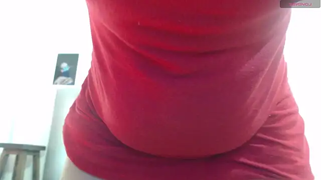 Snapshot of hornystepmommy chatting on 03/05/25, 02:03 hornystepmommy online show from 03/05/25, 02:03