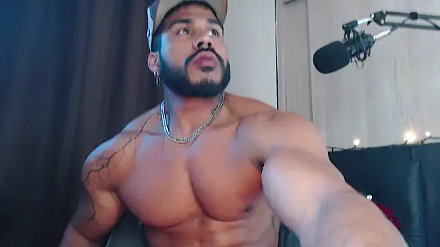 Artemis Kazttman online show from 01/02/25, 01:08