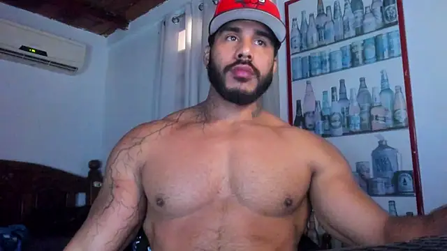 Snapshot of Artemis_Kazttman chatting on 11/14/25, 02:38 Artemis Kazttman online show from 11/14/25, 02:38