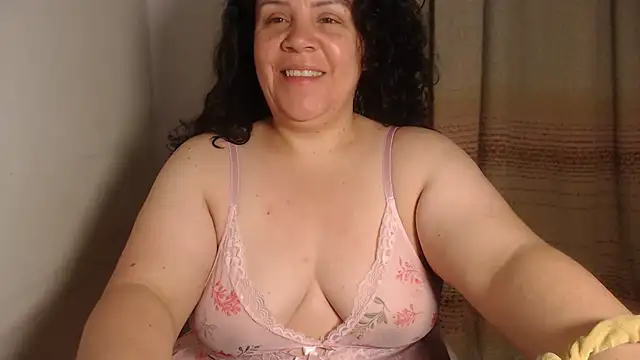 agathamiller01 online show from 01/09/26, 10:40