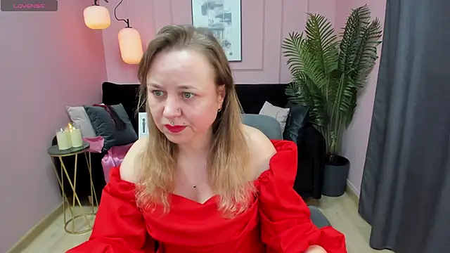 Snapshot of GabrielGold chatting on 03/06/25, 09:09 GabrielGold online show from 03/06/25, 09:09