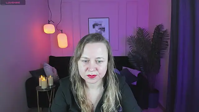 Snapshot of GabrielGold chatting on 03/13/25, 08:43 GabrielGold online show from 03/13/25, 08:43