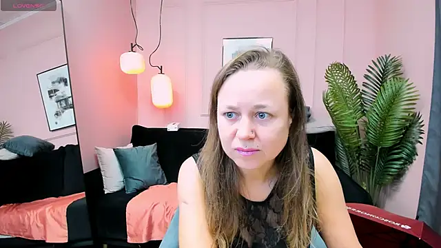 Snapshot of GabrielGold chatting on 11/13/25, 08:08 GabrielGold online show from 11/13/25, 08:08