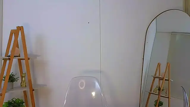 bella  adams online show from 05/26/26, 03:30