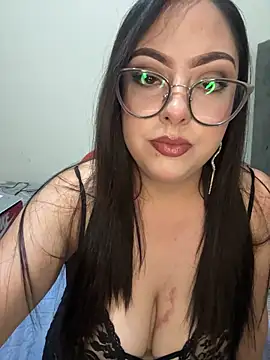 MileyGia online show from 04/11/26, 02:27