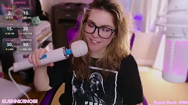 Snapshot of JennKenobi chatting on 02/25/25, 05:15 JennKenobi online show from 02/25/25, 05:15