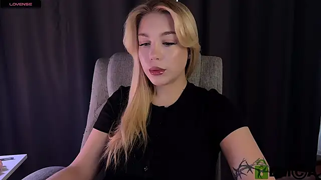 ariashaa online show from 06/06/26, 02:22