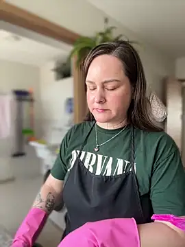 Snapshot of misslulipop chatting on 12/23/24, 04:28 misslulipop online show from 12/23/24, 04:28