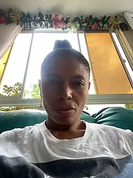 Snapshot of angelica_af chatting on 12/13/24, 07:53 angelica af online show from 12/13/24, 07:53