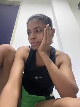 Snapshot of angelica_af chatting on 12/24/24, 02:43 angelica af online show from 12/24/24, 02:43