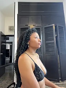 Snapshot of angelica_af chatting on 10/08/25, 06:16 angelica af online show from 10/08/25, 06:16