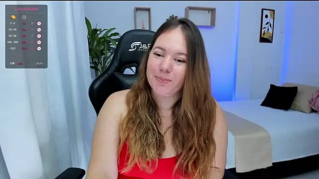 Snapshot of tamy_shine87 chatting on 12/04/24, 05:05 tamy shine87 online show from 12/04/24, 05:05