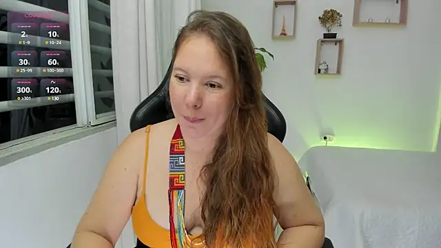 Snapshot of tamy_shine87 chatting on 01/02/25, 11:06 tamy shine87 online show from 01/02/25, 11:06