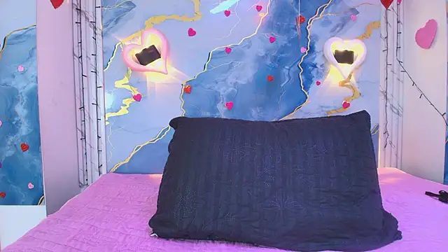 lorrayne  online show from 02/19/26, 12:12