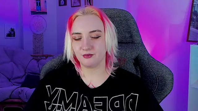 AsheLucker online show from 02/12/25, 11:41