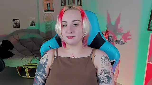 AsheLucker online show from 02/22/25, 09:45