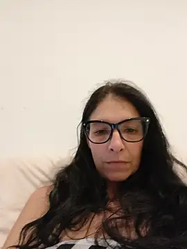 Snapshot of Sposini69 chatting on 06/28/26, 12:27 Sposini69 online show from 06/28/26, 12:27